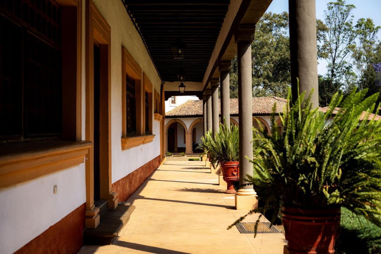 Best Western Plus Posada De Don Vasco Patzcuaro Bagian luar foto The Hacienda Nápoles, where Escobar kept his animals