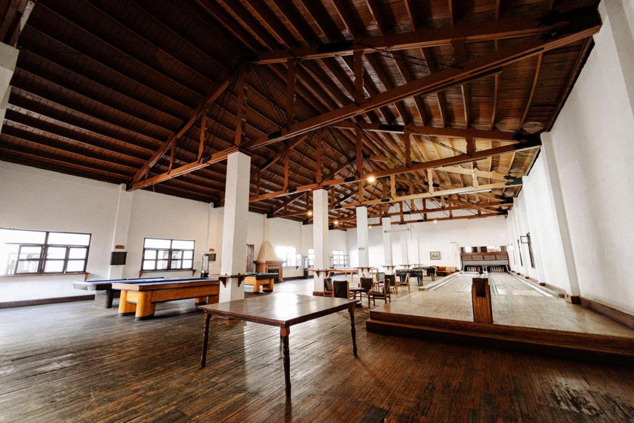 Best Western Plus Posada De Don Vasco Patzcuaro Bagian luar foto Interior of the building