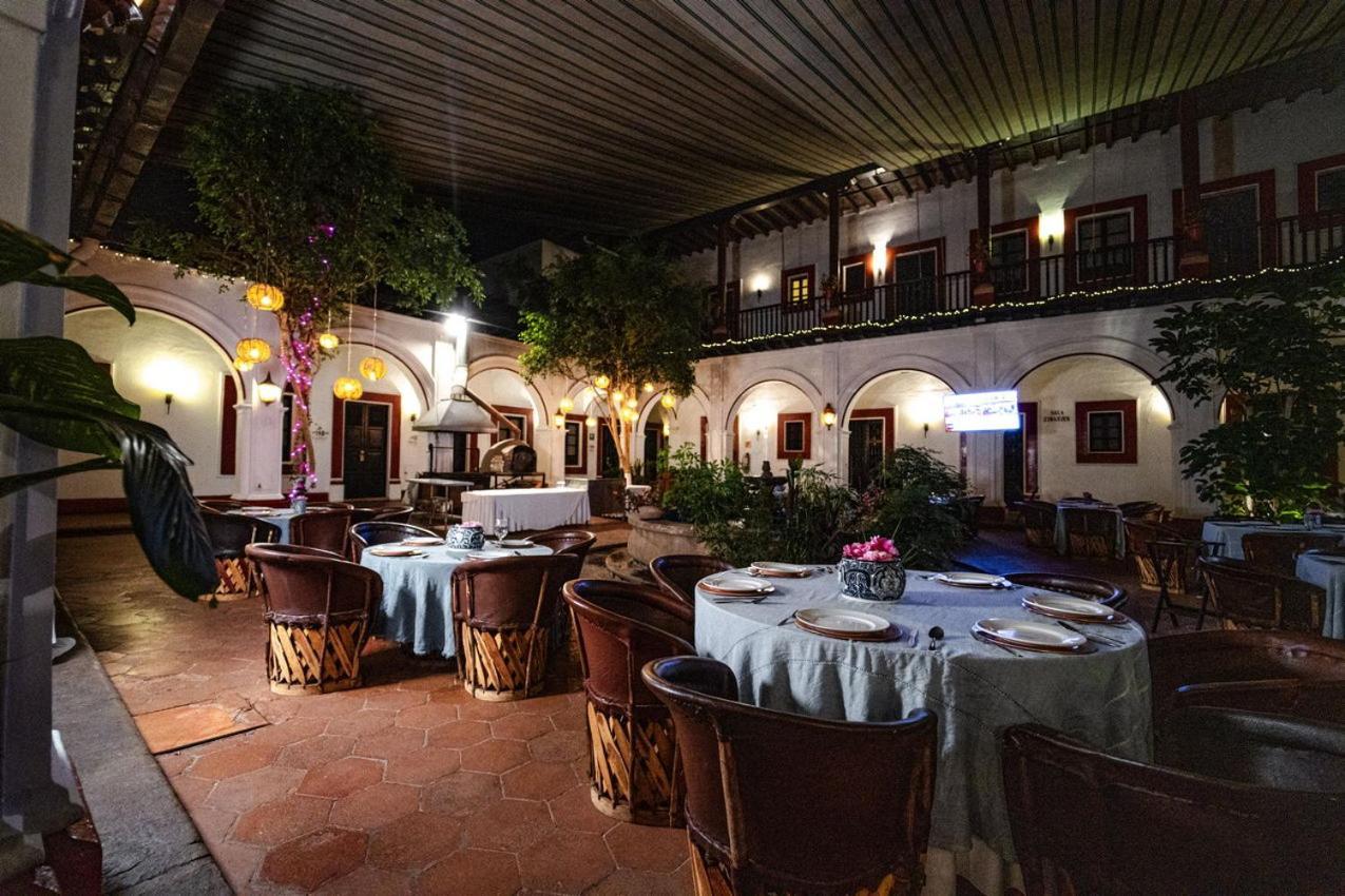 Best Western Plus Posada De Don Vasco Patzcuaro Bagian luar foto Restaurant in the hotel